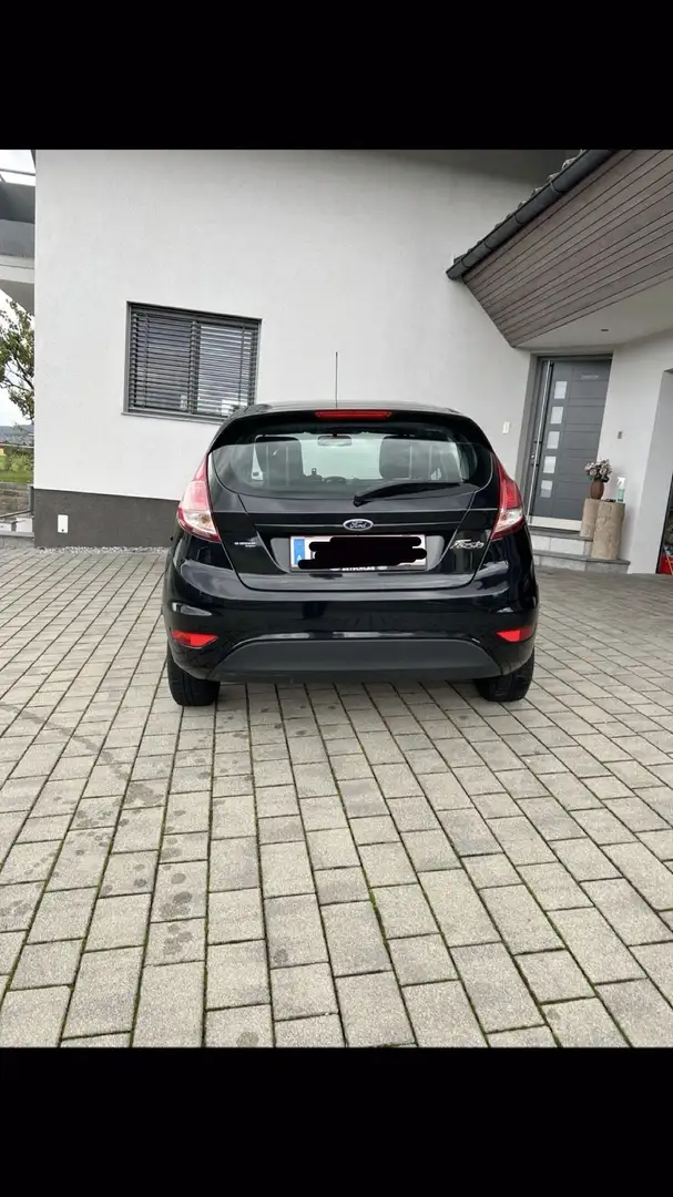 Ford Fiesta - 2