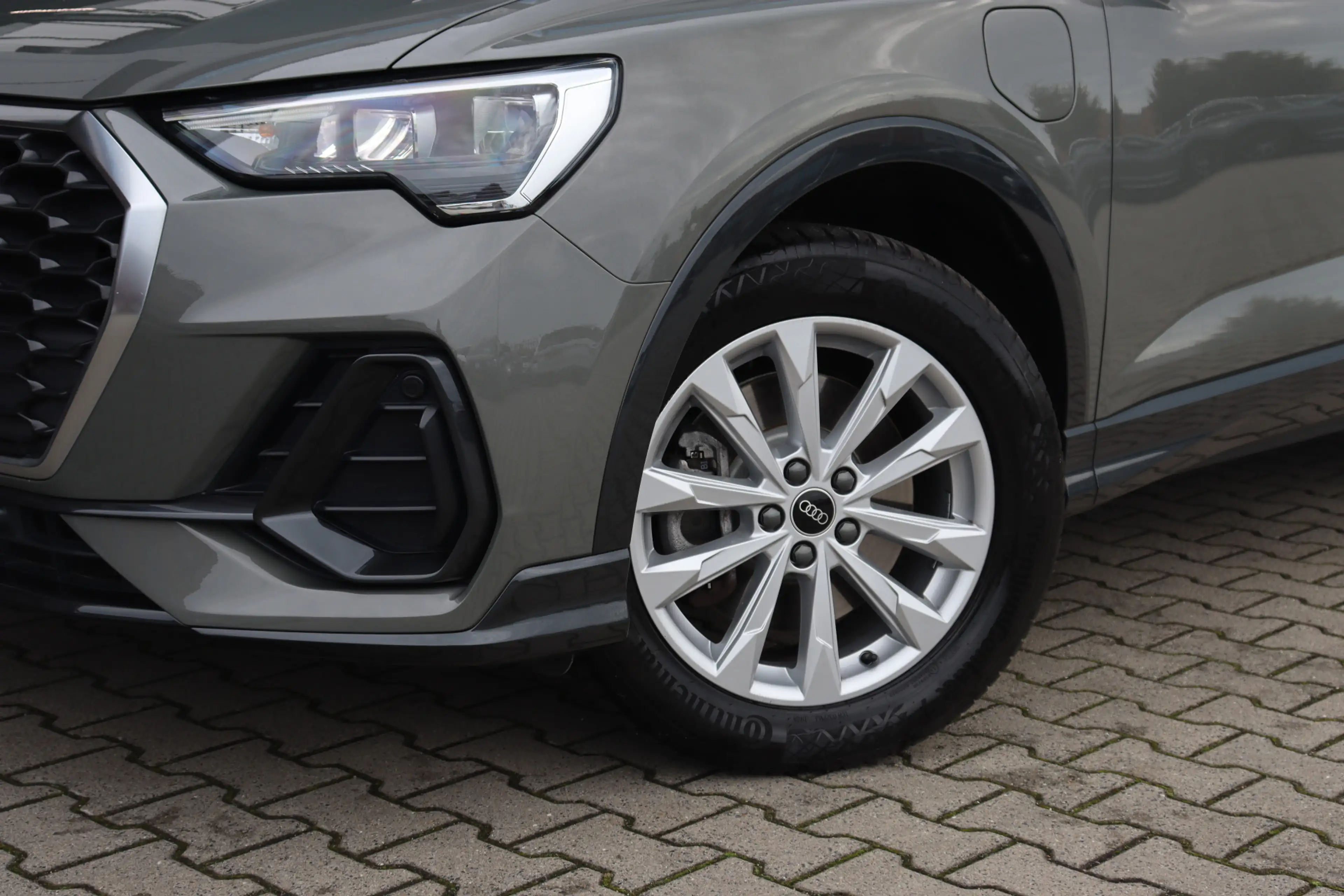 Audi Q3 Sportback 45 TFSI e Business Edition | Leder | Cam — photo 7