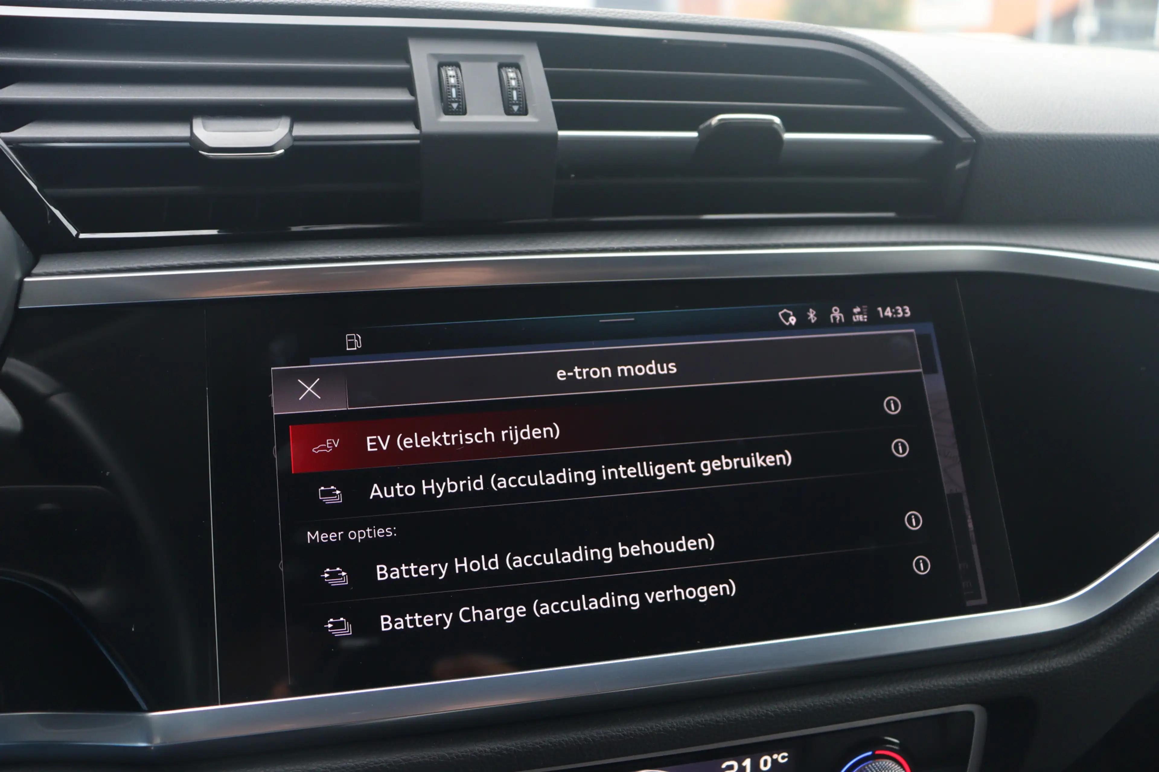 Audi Q3 Sportback 45 TFSI e Business Edition | Leder | Cam — photo 25