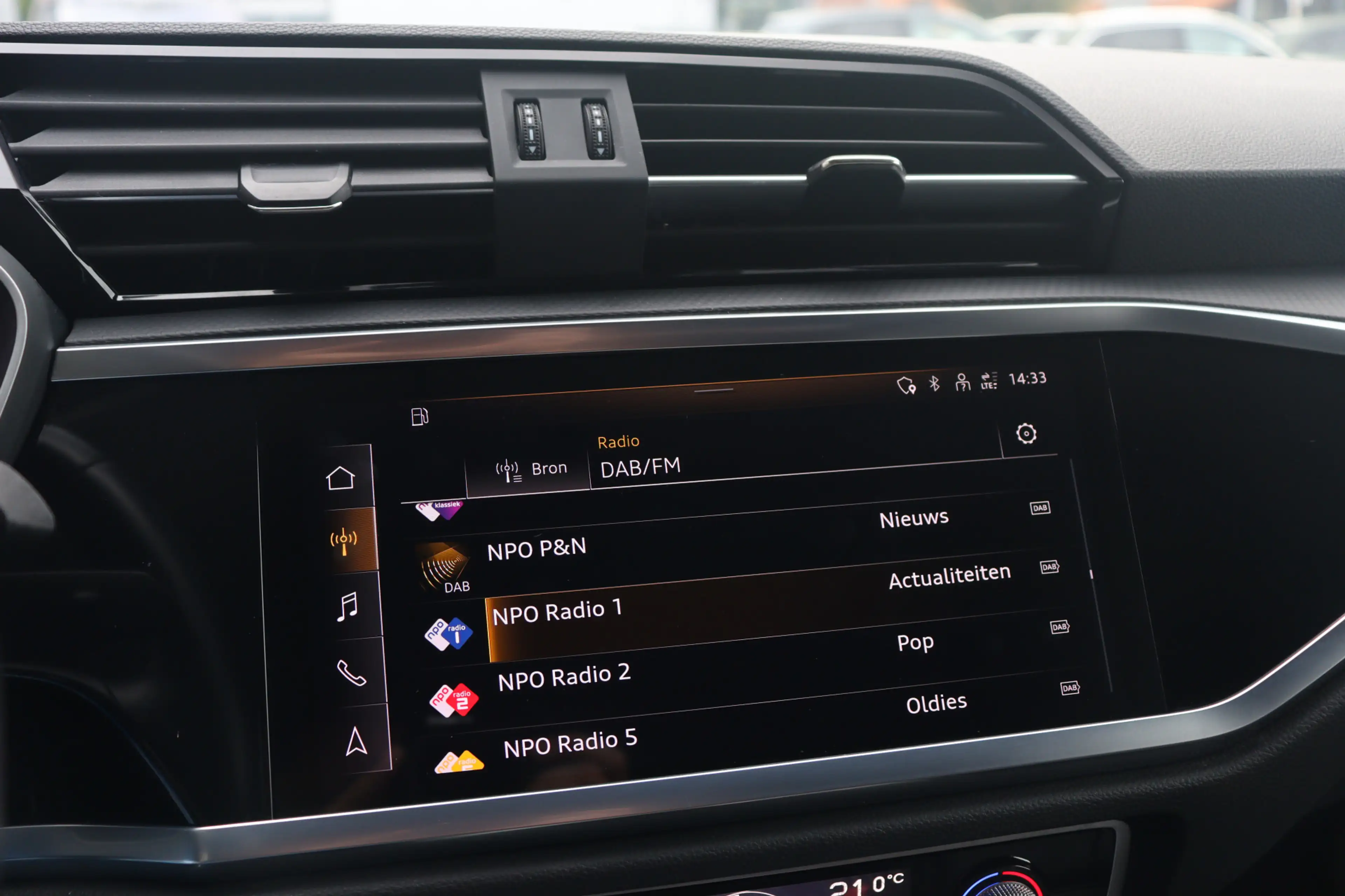 Audi Q3 Sportback 45 TFSI e Business Edition | Leder | Cam — photo 21