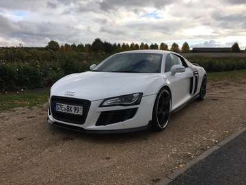 R8 4.2 FSI quattro R tronic