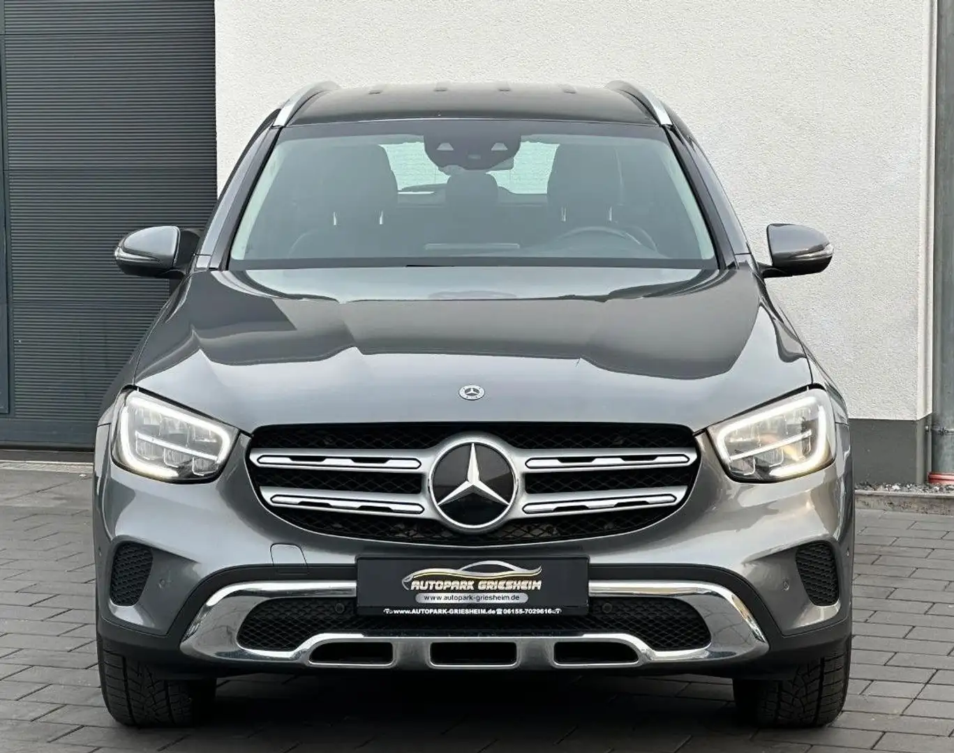 Mercedes-Benz GLC 300 de 4Matic*1HAND*NAVI*KAMERA*MEMORY*AHK* Gris - 2