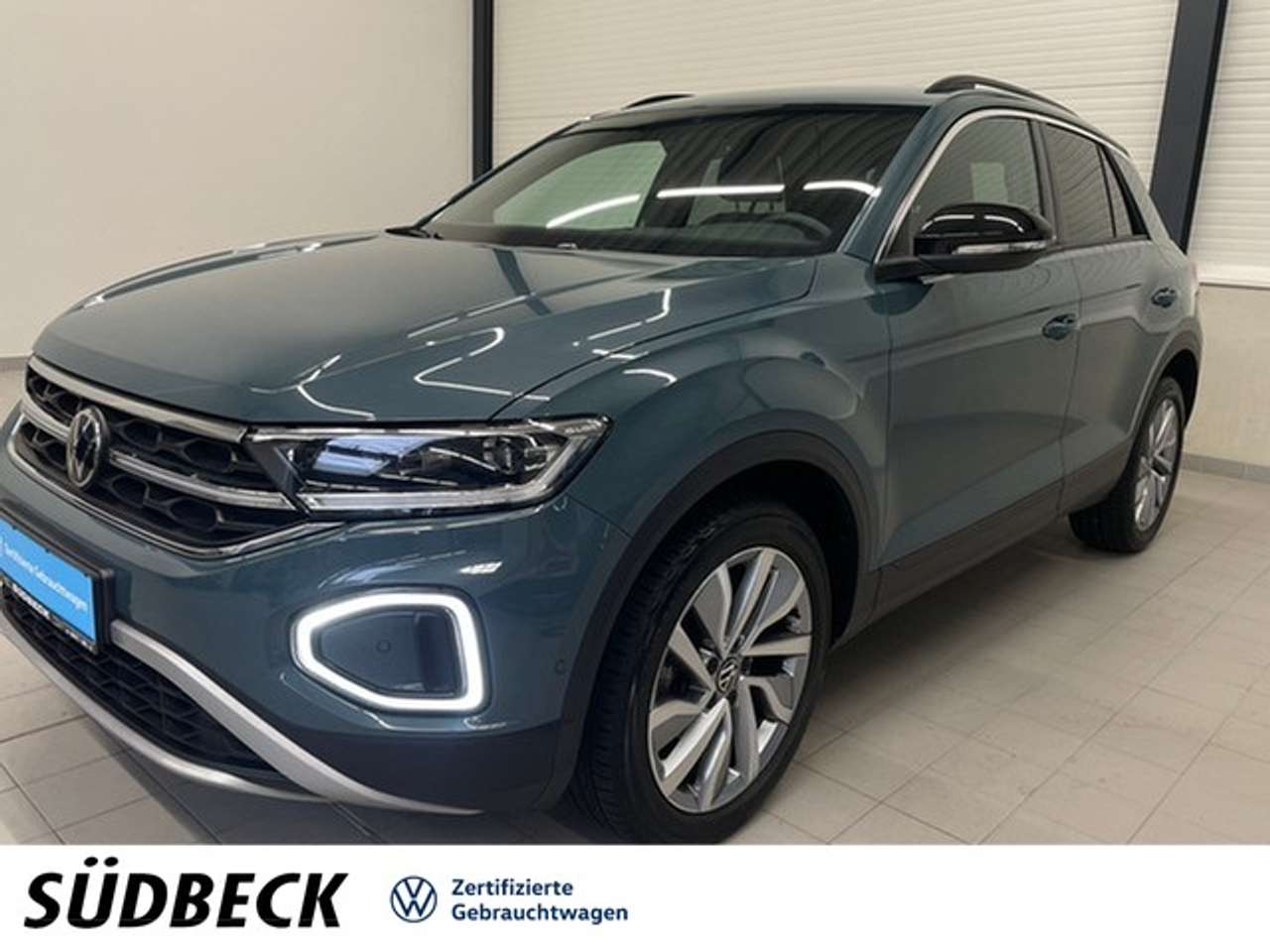 Volkswagen T-Roc 2023 — 1.0 TSI Move