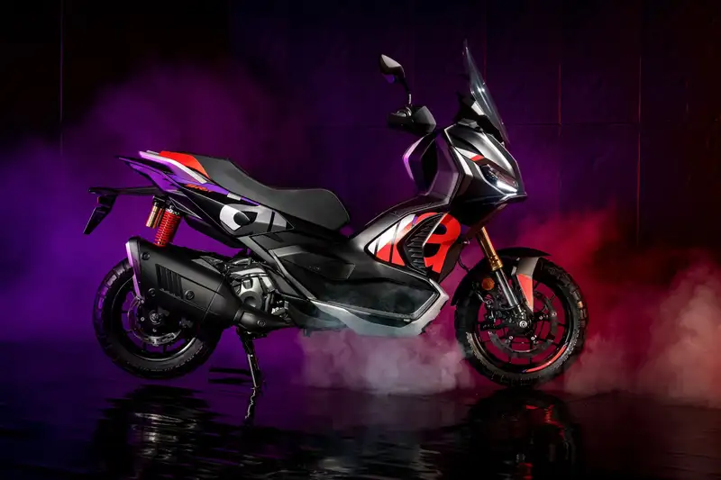 Aprilia SR GT 400 - foto 2