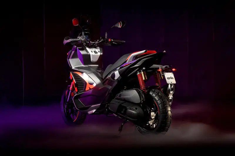 Aprilia SR GT 400 - foto 3