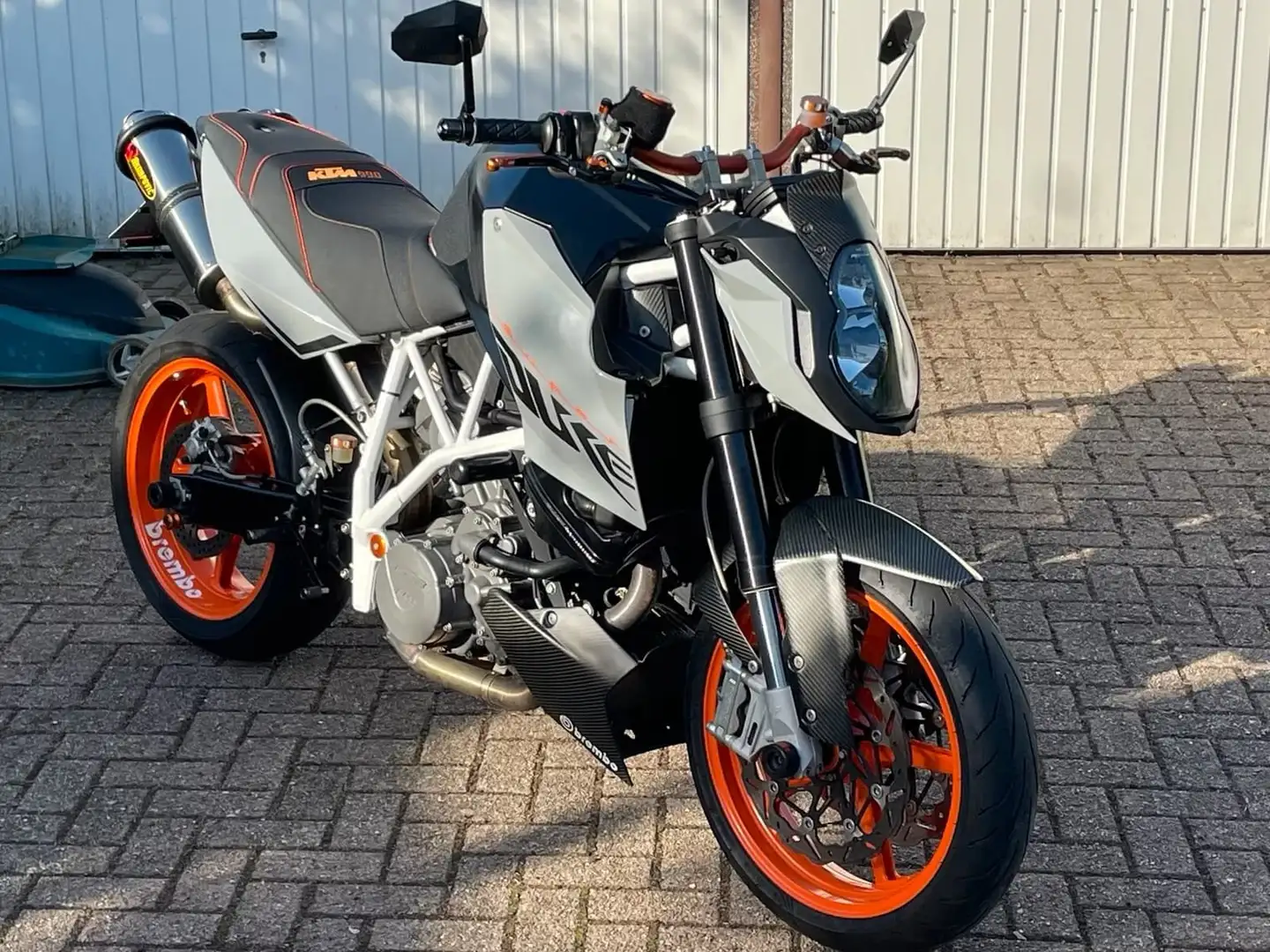 KTM 990 Super Duke Nero - 2