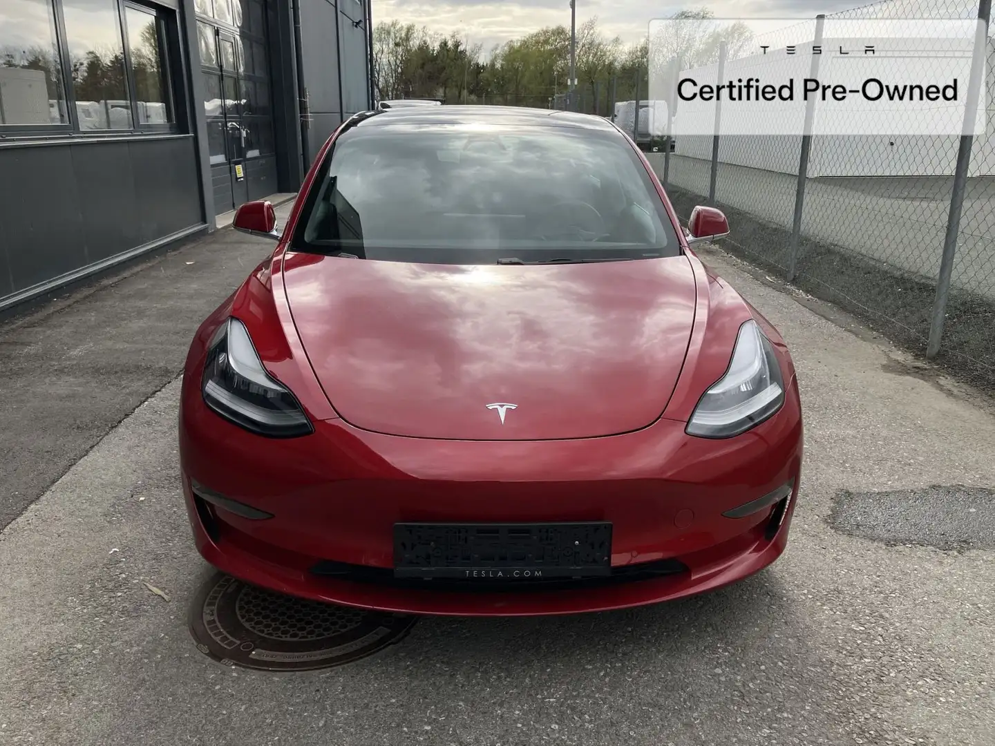 Tesla Model 3 2019 Model 3 Maximale Reichweite Allradantrieb Rot - 2