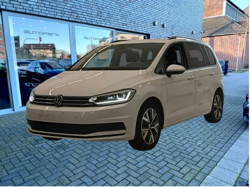 Volkswagen Touran Business e.AHK DYNAUDIO ActiveLight ACC