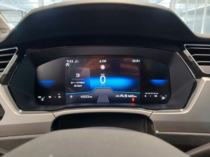 Volkswagen Touran Business e.AHK DYNAUDIO ActiveLight ACC — photo 5