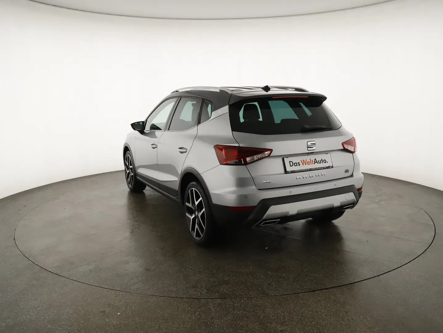 SEAT Arona FR TGI-Hybrid Silber - 2