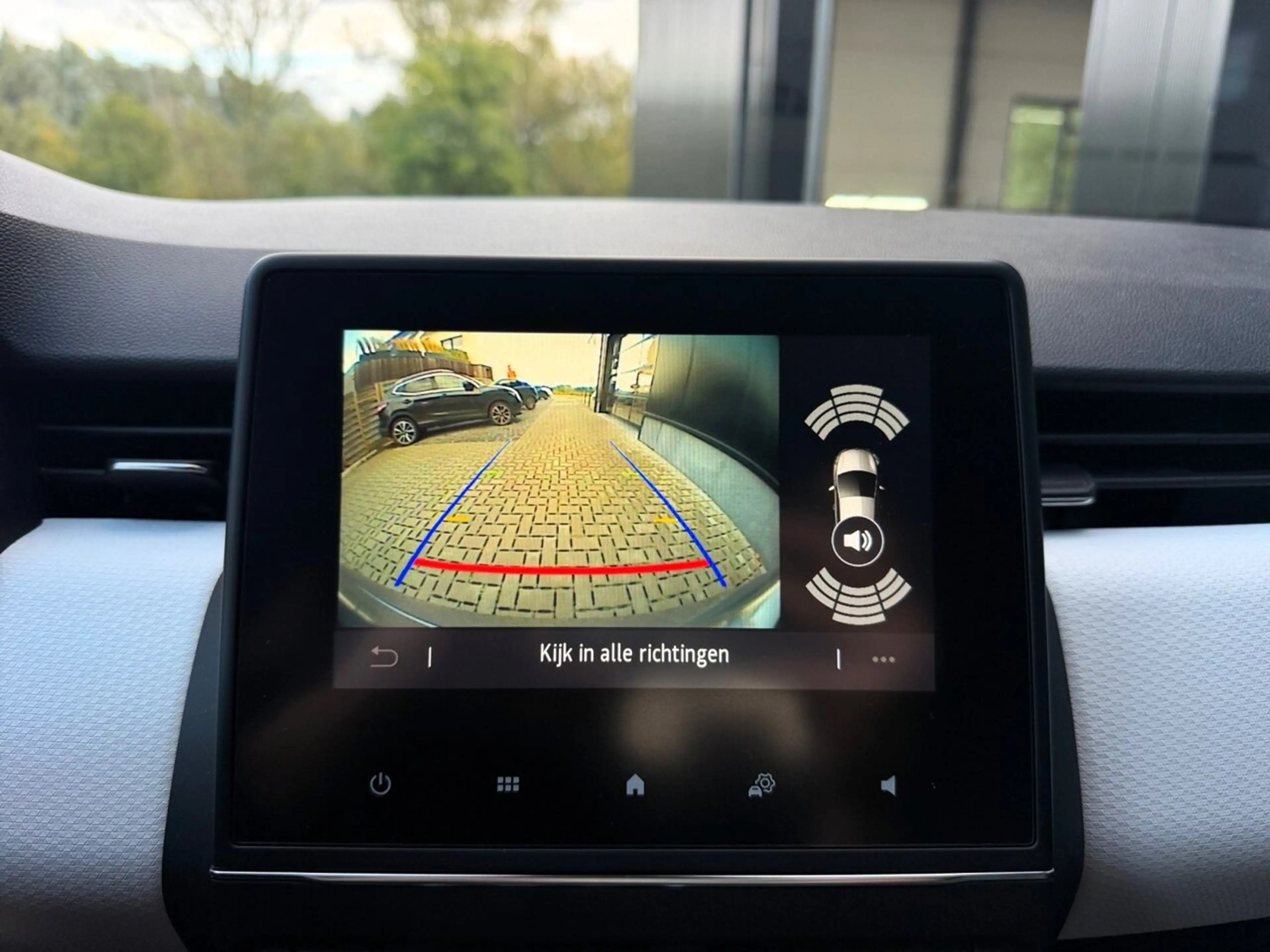 Renault Clio 1.0 TCe 90 Evolution 5d + Navi + Look 16inch — photo 20