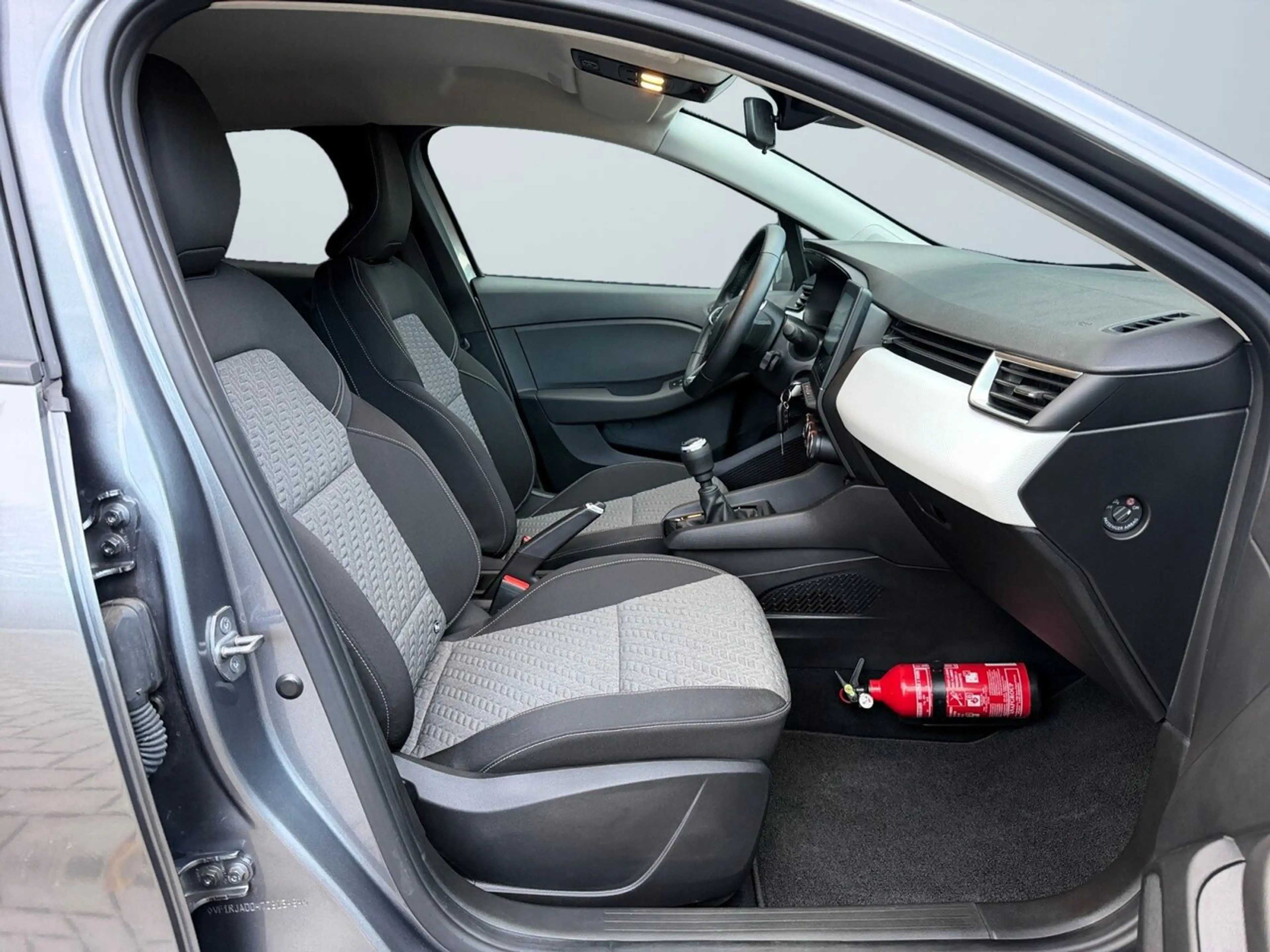 Renault Clio 1.0 TCe 90 Evolution 5d + Navi + Look 16inch — photo 15