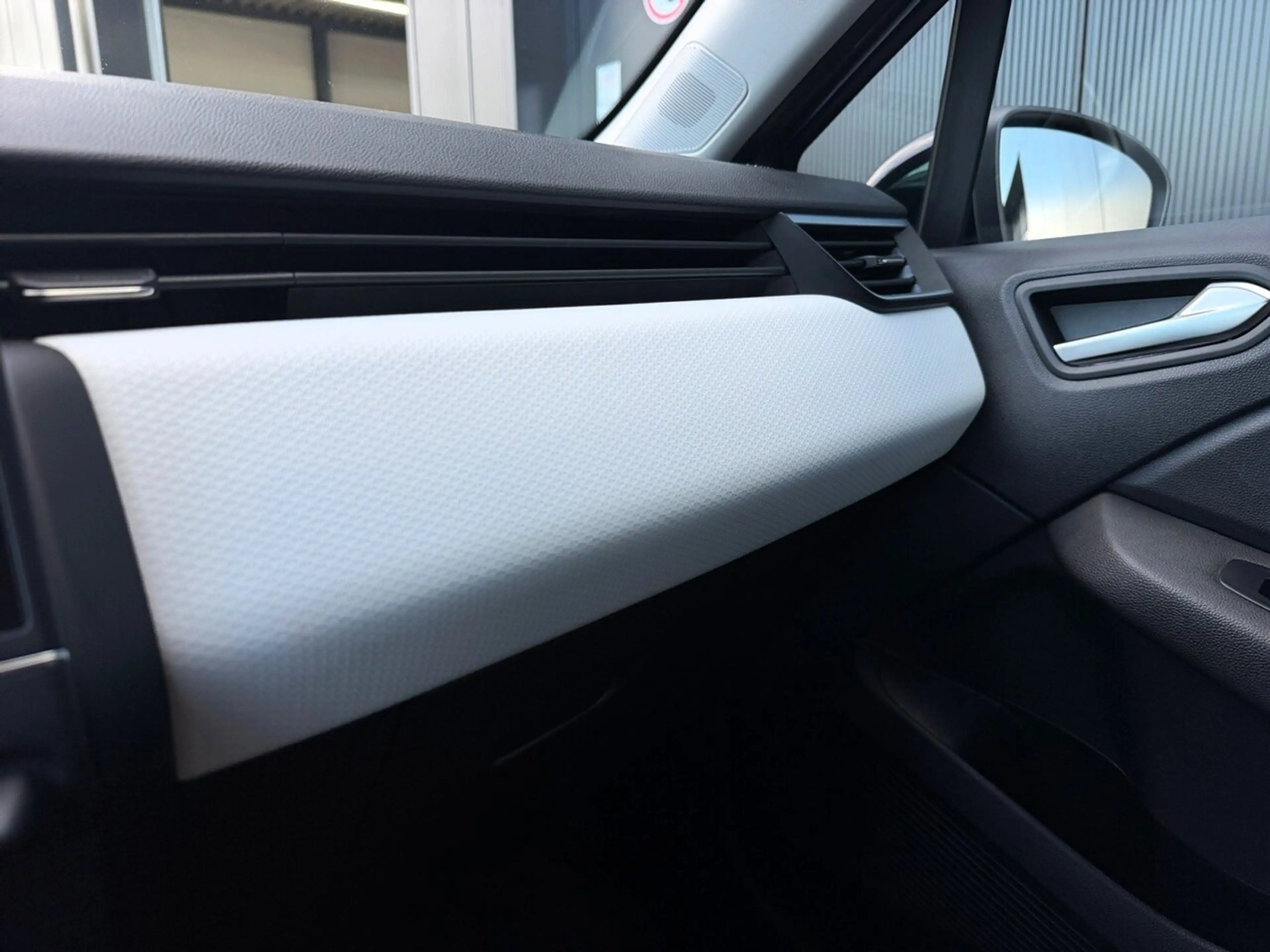 Renault Clio 1.0 TCe 90 Evolution 5d + Navi + Look 16inch — photo 25