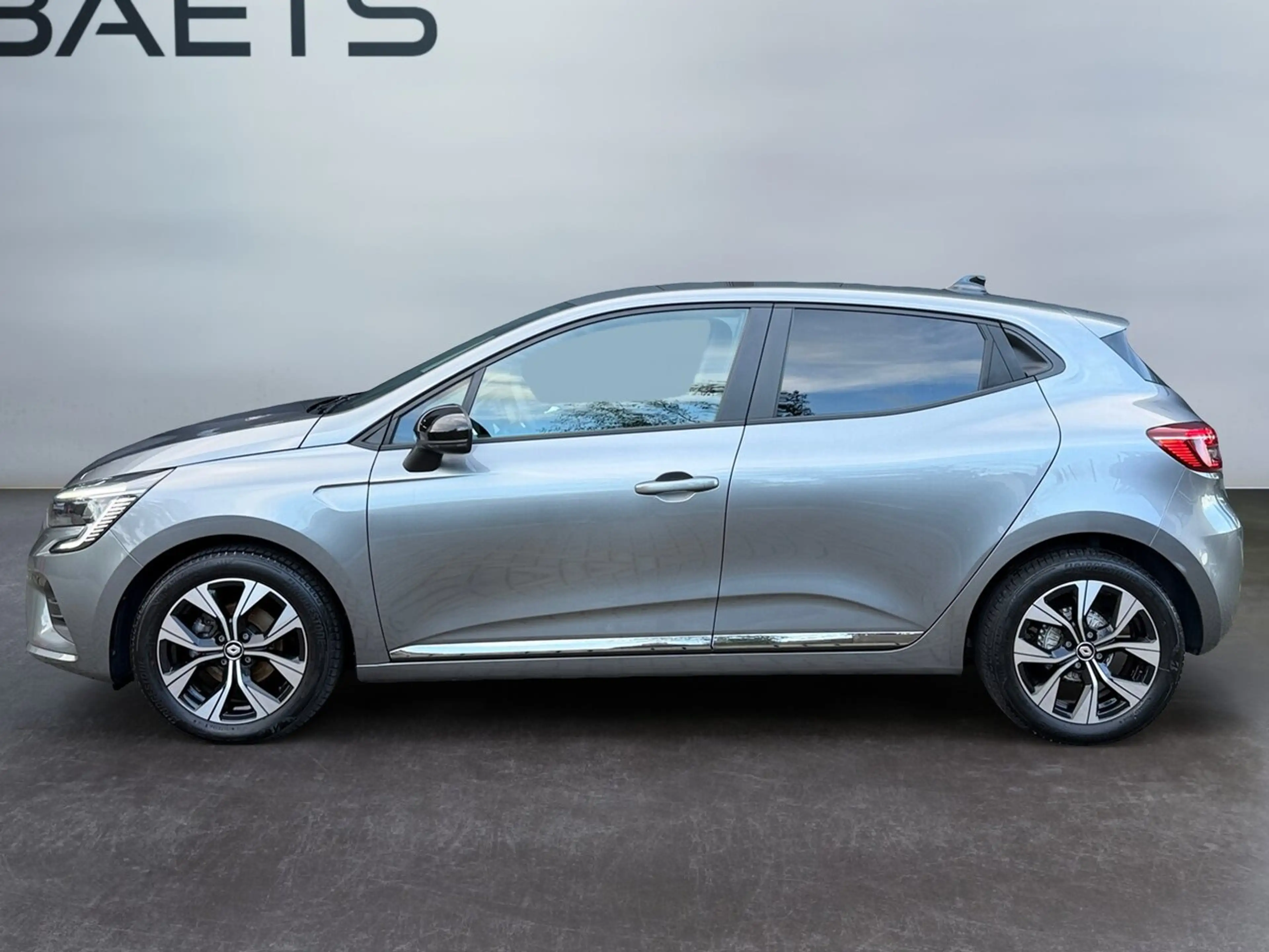 Renault Clio 1.0 TCe 90 Evolution 5d + Navi + Look 16inch — photo 6