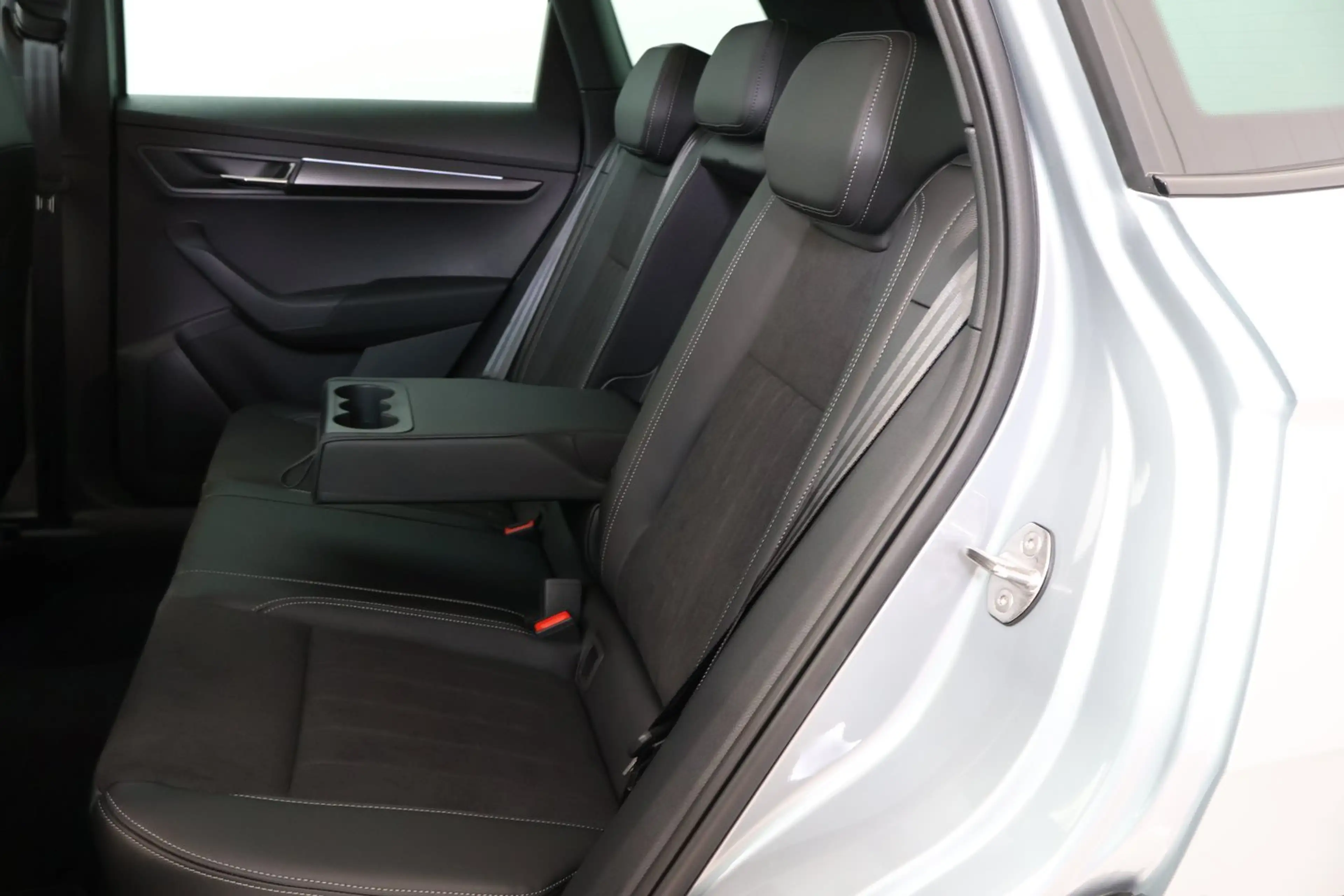 Skoda Karoq 4x4 Sportline TDI DSG — photo 12
