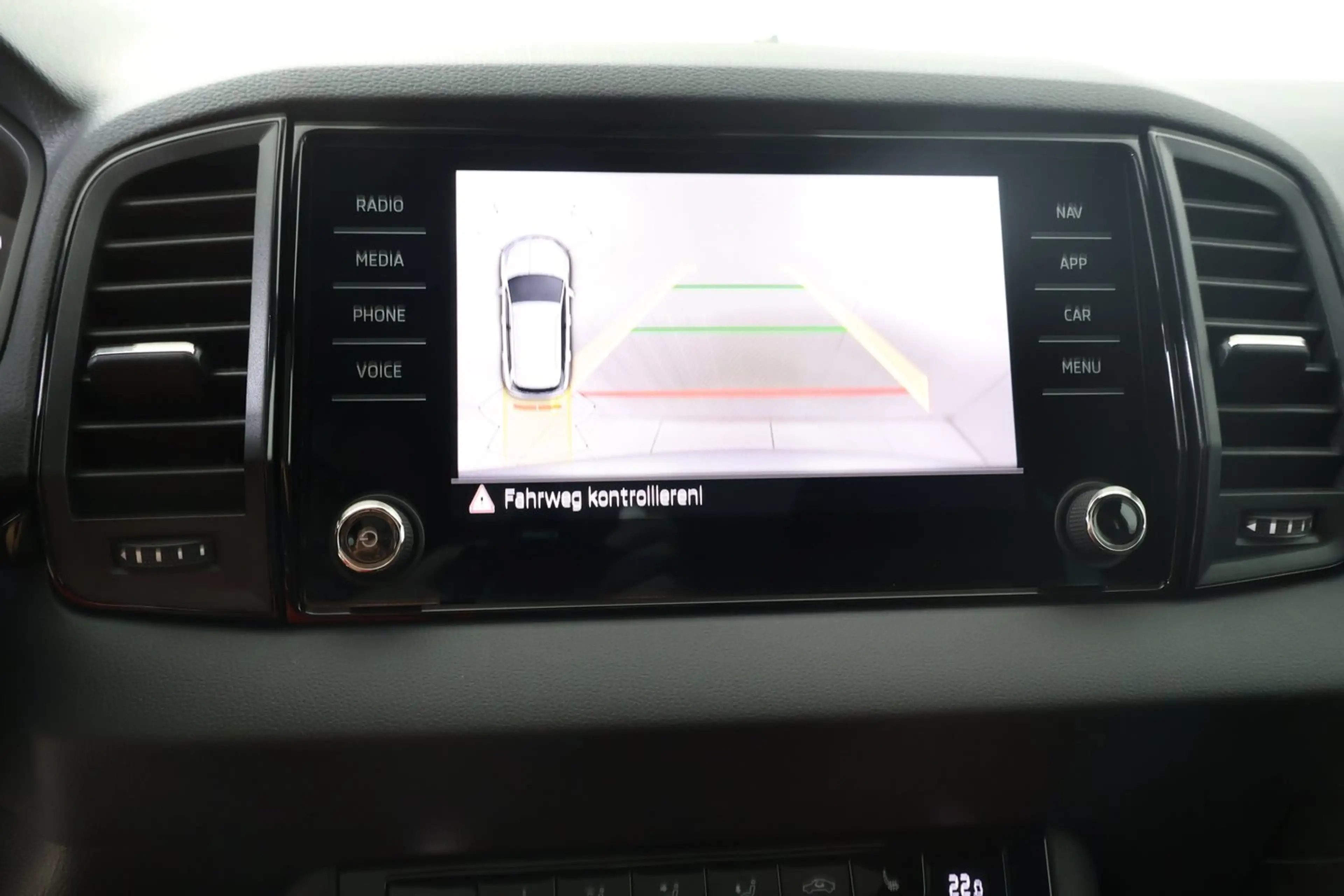 Skoda Karoq 4x4 Sportline TDI DSG — photo 8