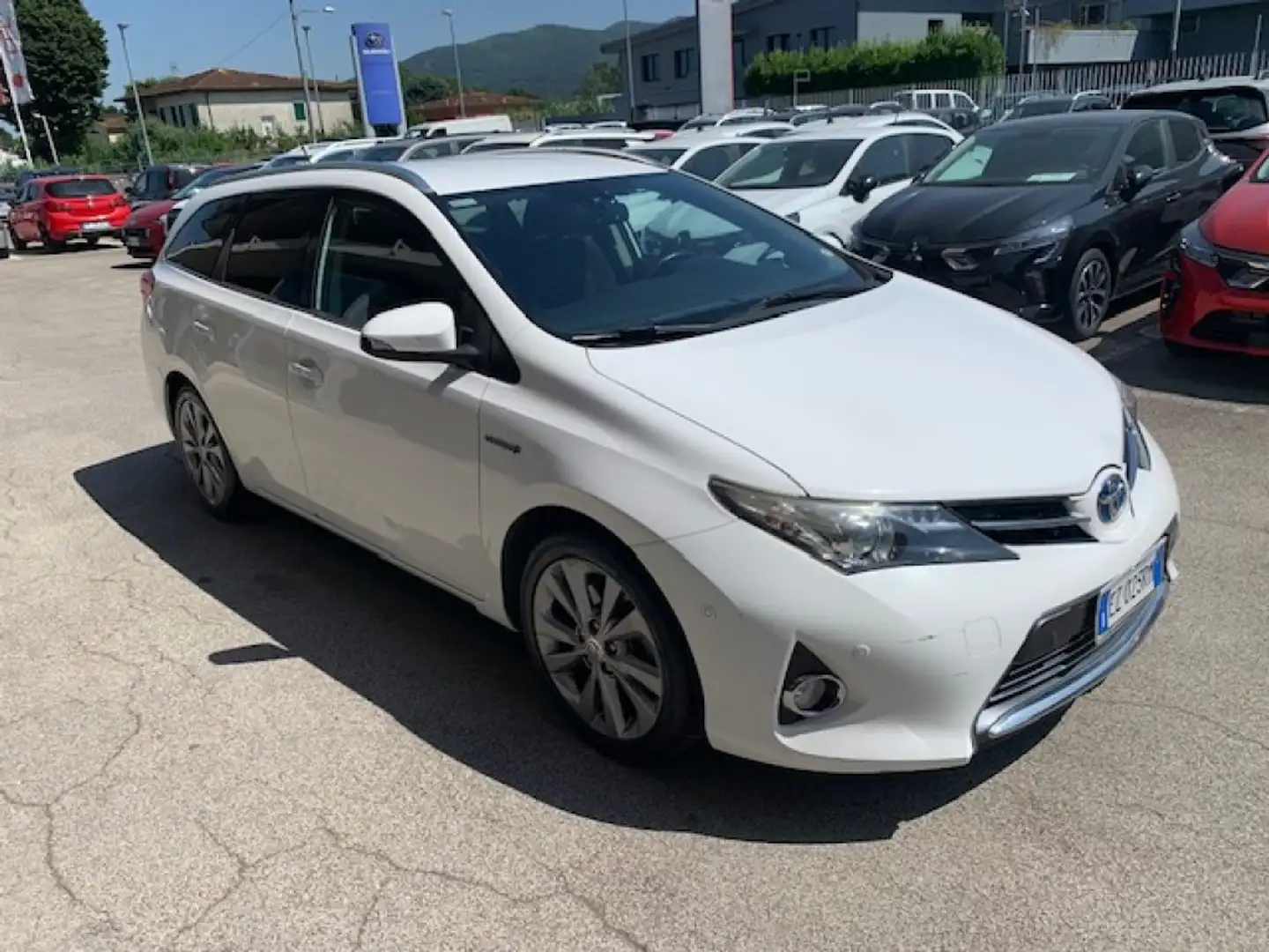 Toyota Auris Touring Sports 1.8 Hybrid Lounge Tagliandi r Blanc - 1