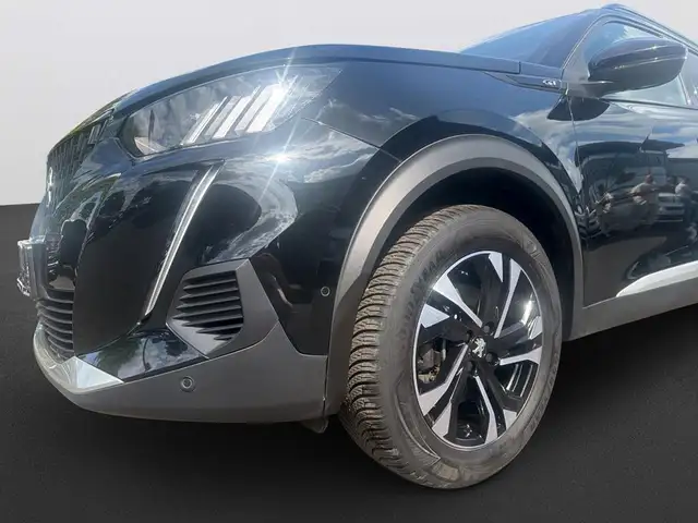 Peugeot 2008 view 10