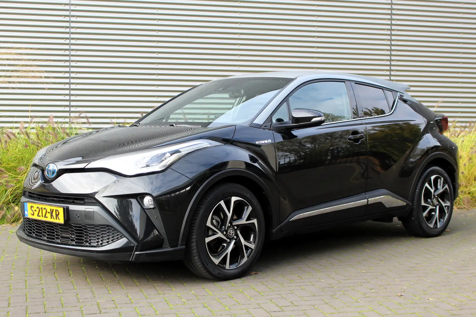 Toyota C-HR 1.8 Hybrid Business Plus I CAR PLAY I ADP. CRUISE Zwart - 2