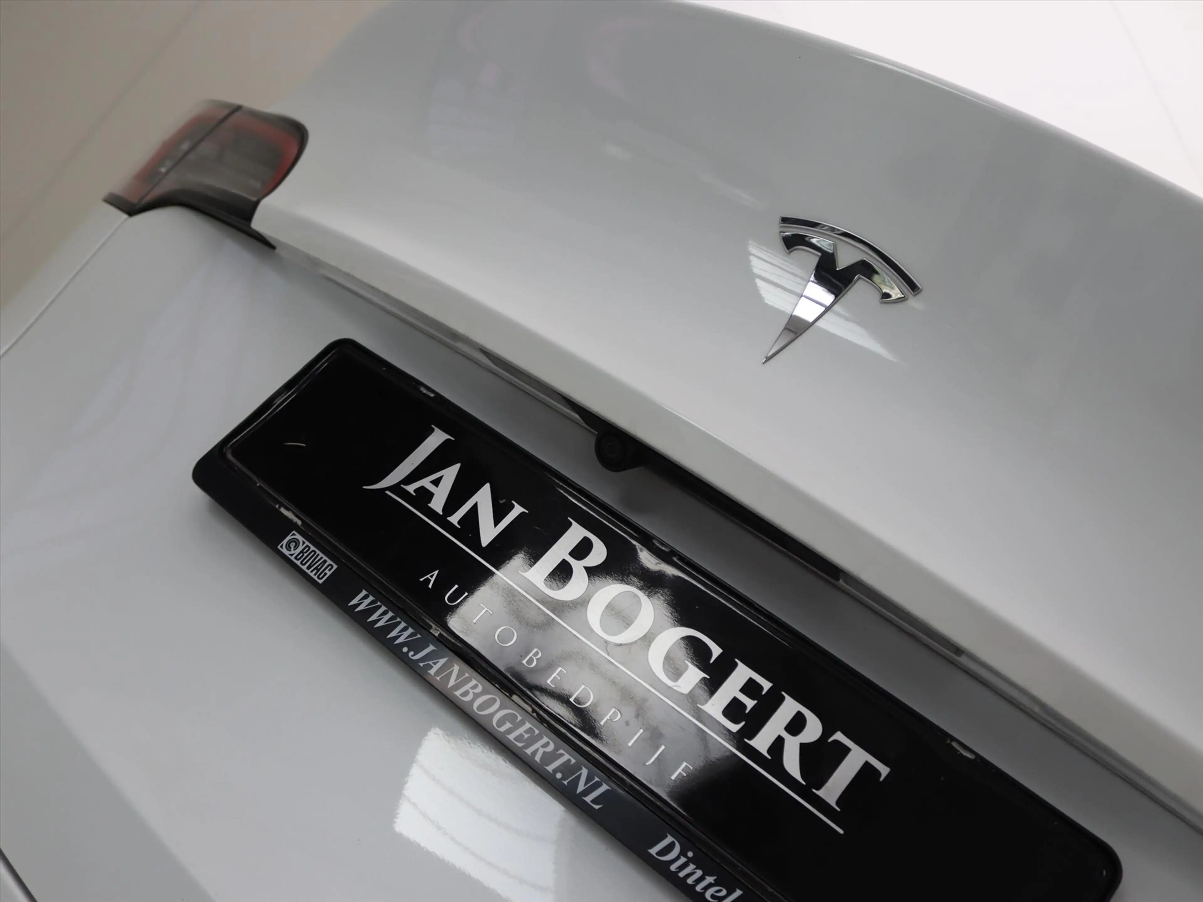 Tesla Model Y Long Range RWD 75kWh 299pk 94.5% SoH [ AMD RYZEN+A — photo 26