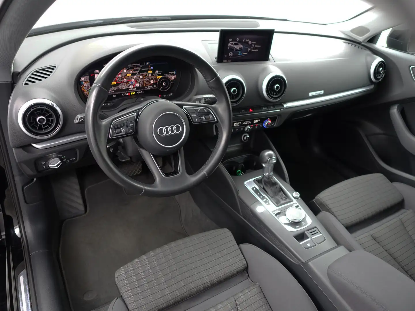 Audi A3 Sportback 1.4 e-tron Pro Line plus Aut- Virtual Co Noir - 2