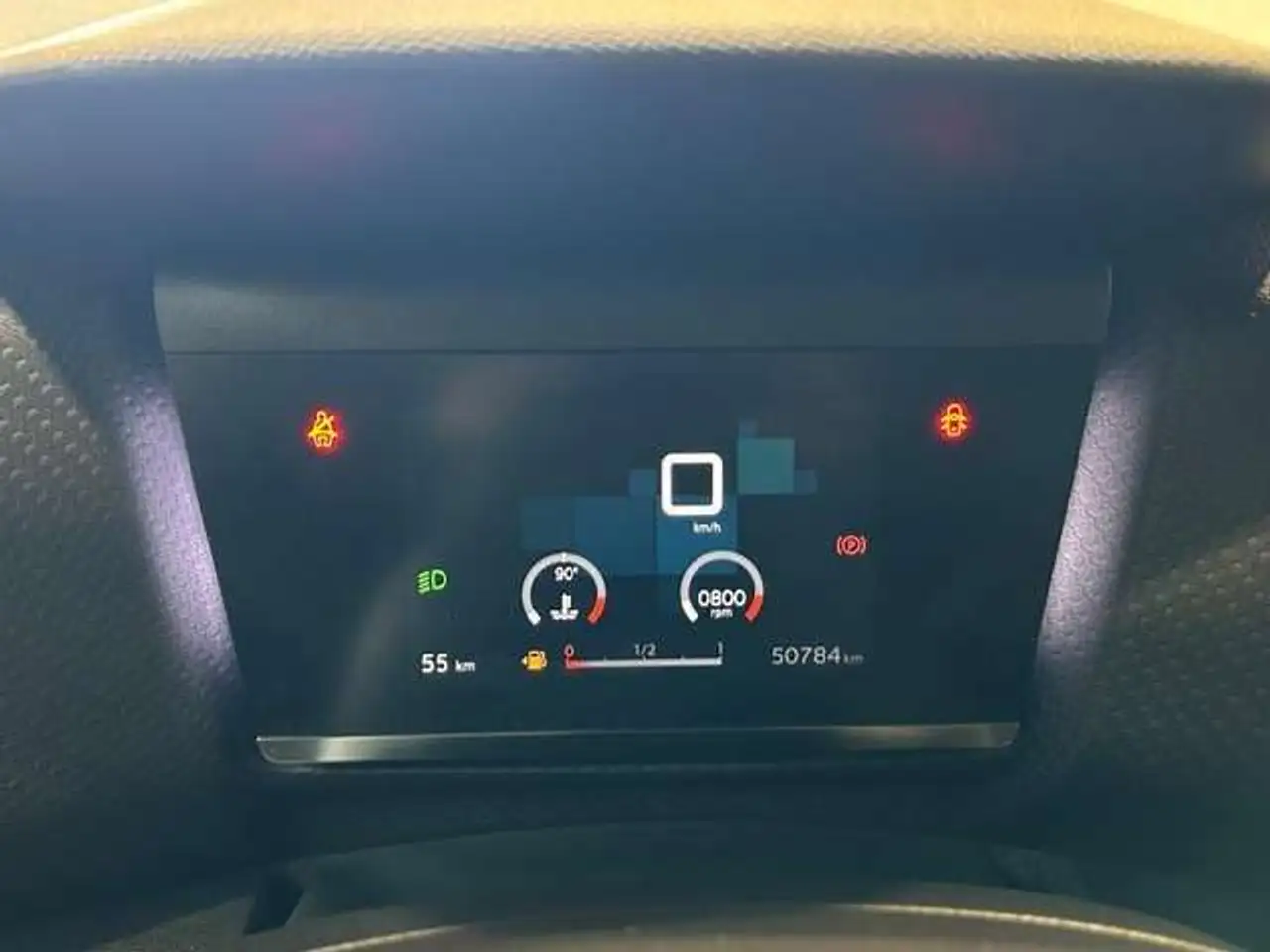 Citroen C4 e-C4 X — photo 16