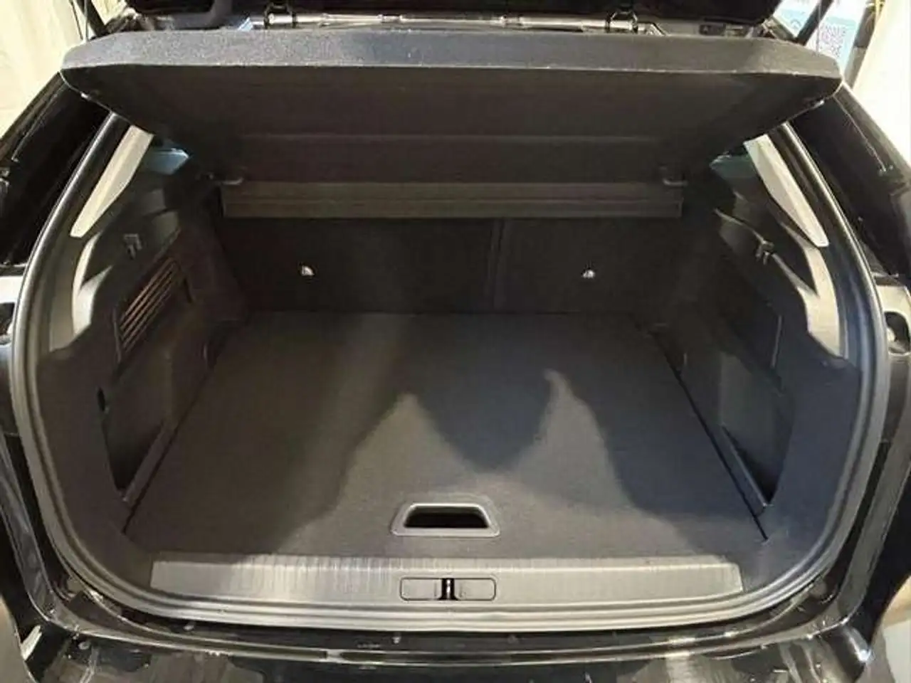 Citroen C4 e-C4 X — photo 11