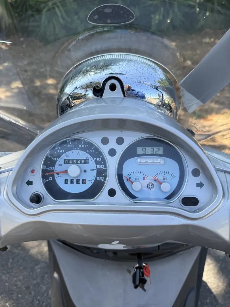 Piaggio Beverly 500 cruiser - 2