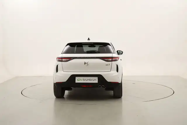DS Automobiles DS 3 Crossback view 4