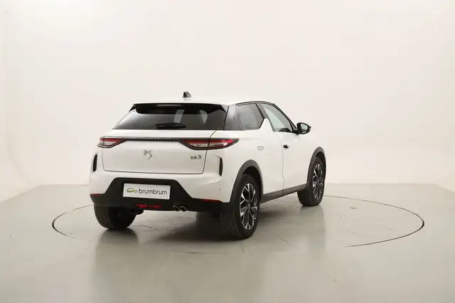 DS Automobiles DS 3 Crossback view 5