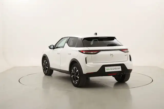 DS Automobiles DS 3 Crossback view 3