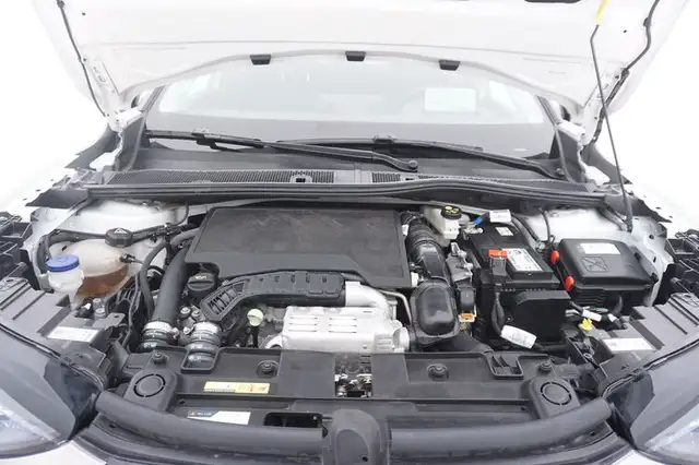DS Automobiles DS 3 Crossback view 13