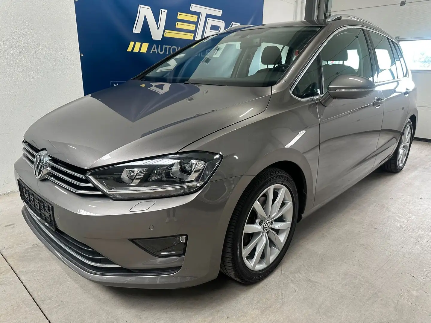 Volkswagen Golf Sportsvan VII Highline*BI-XENON*SHZ*ALCANTA Gris - 1