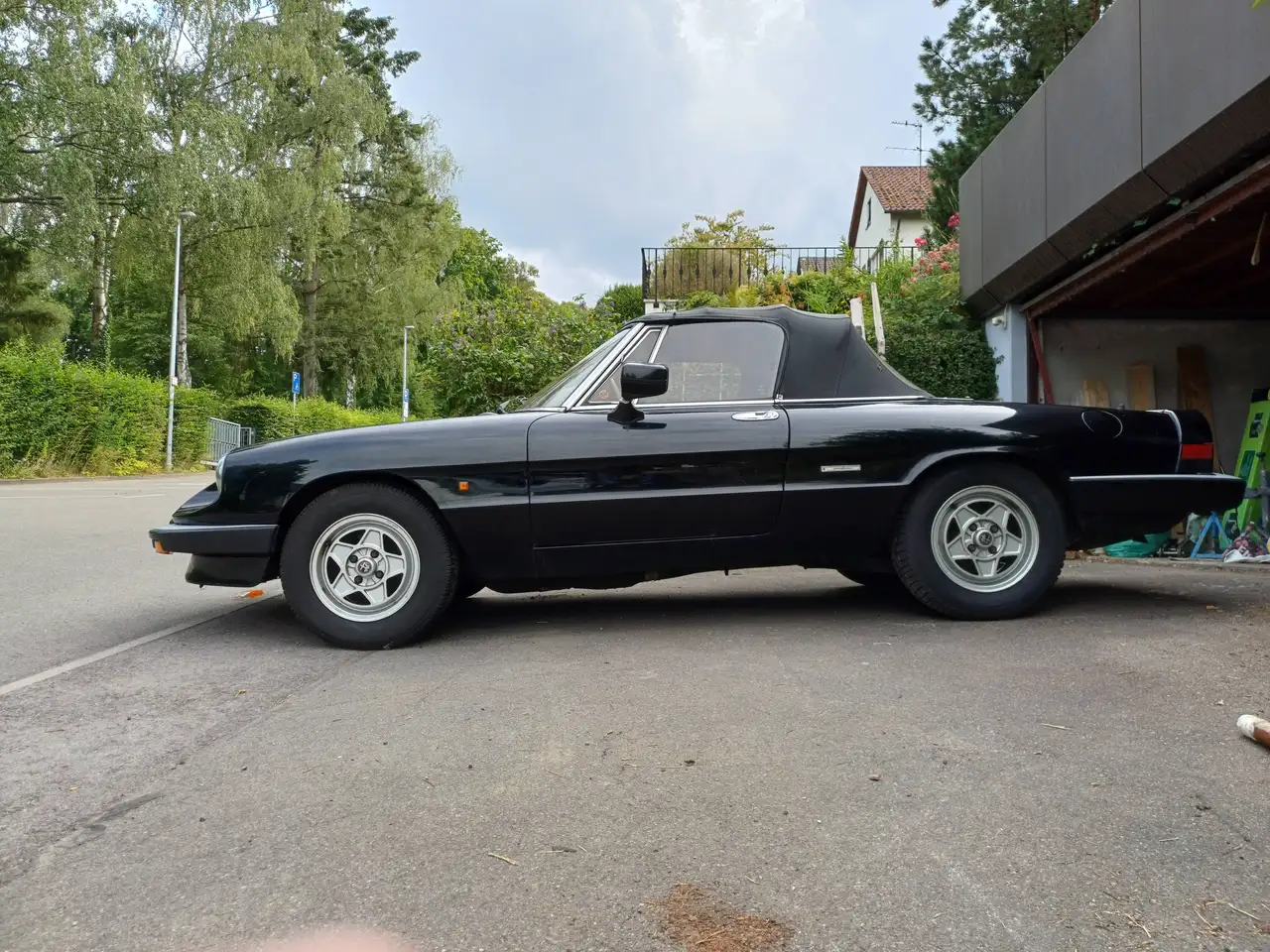 Alfa Romeo Spider 1.6, foto 1