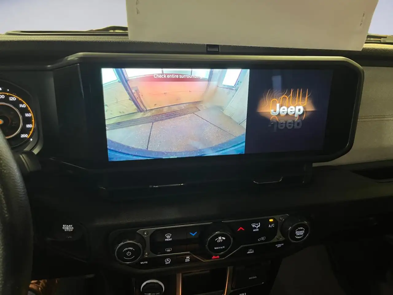 Jeep Wrangler снимка Jeep Wrangler