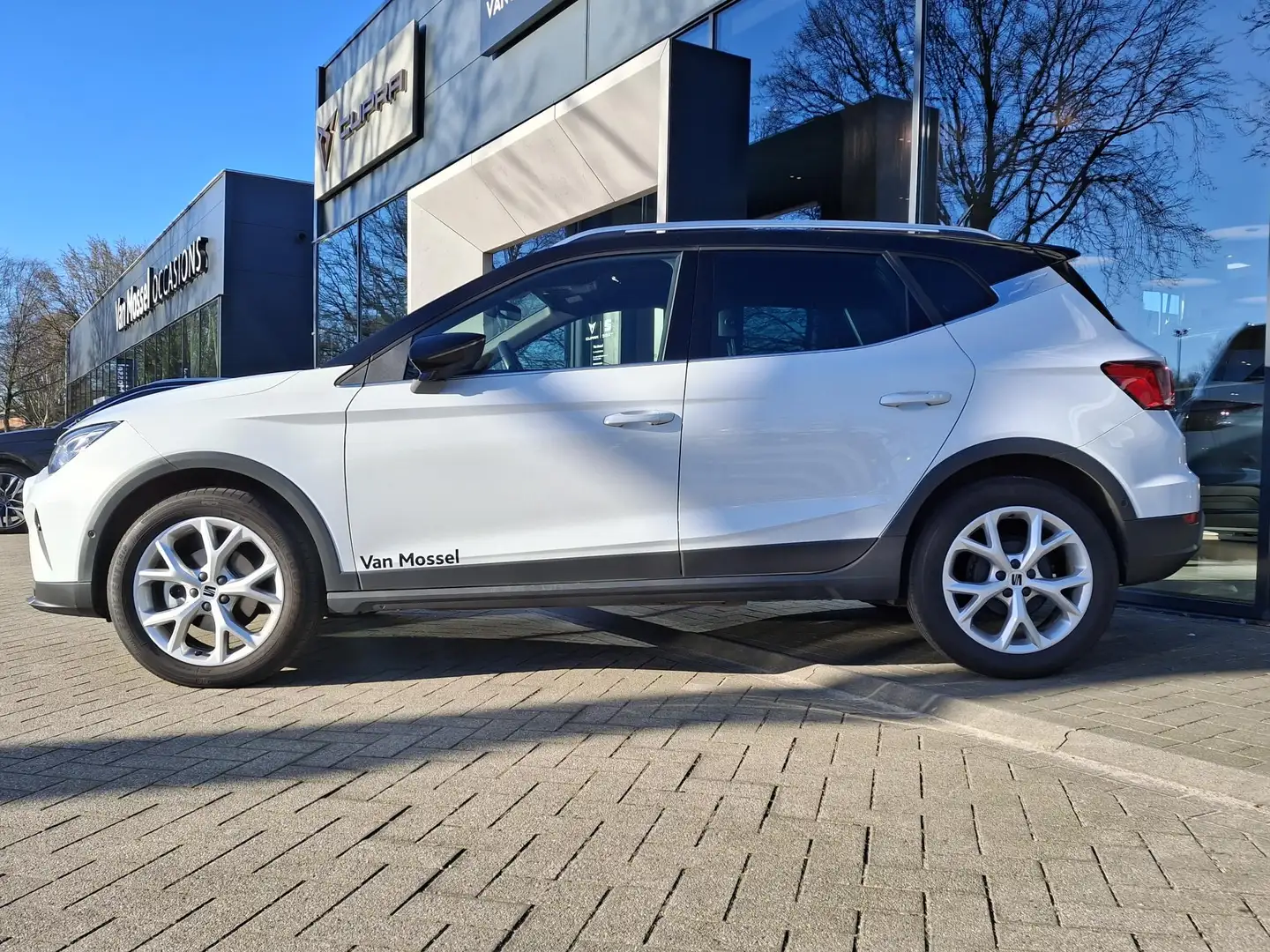 SEAT Arona 1.0 EcoTSI FR Business Connect Keyless entry | Sto Wit - 2