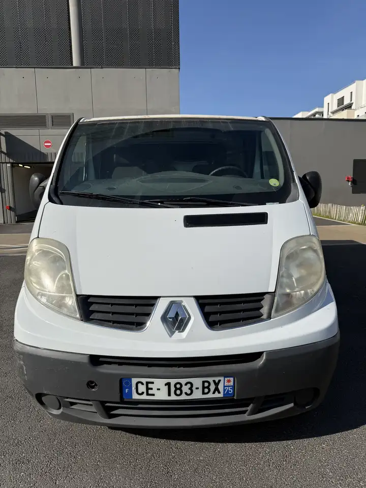 Renault Trafic CA 2.0 DCI 115 L1H1 1000 KG GRAND CONFOR
