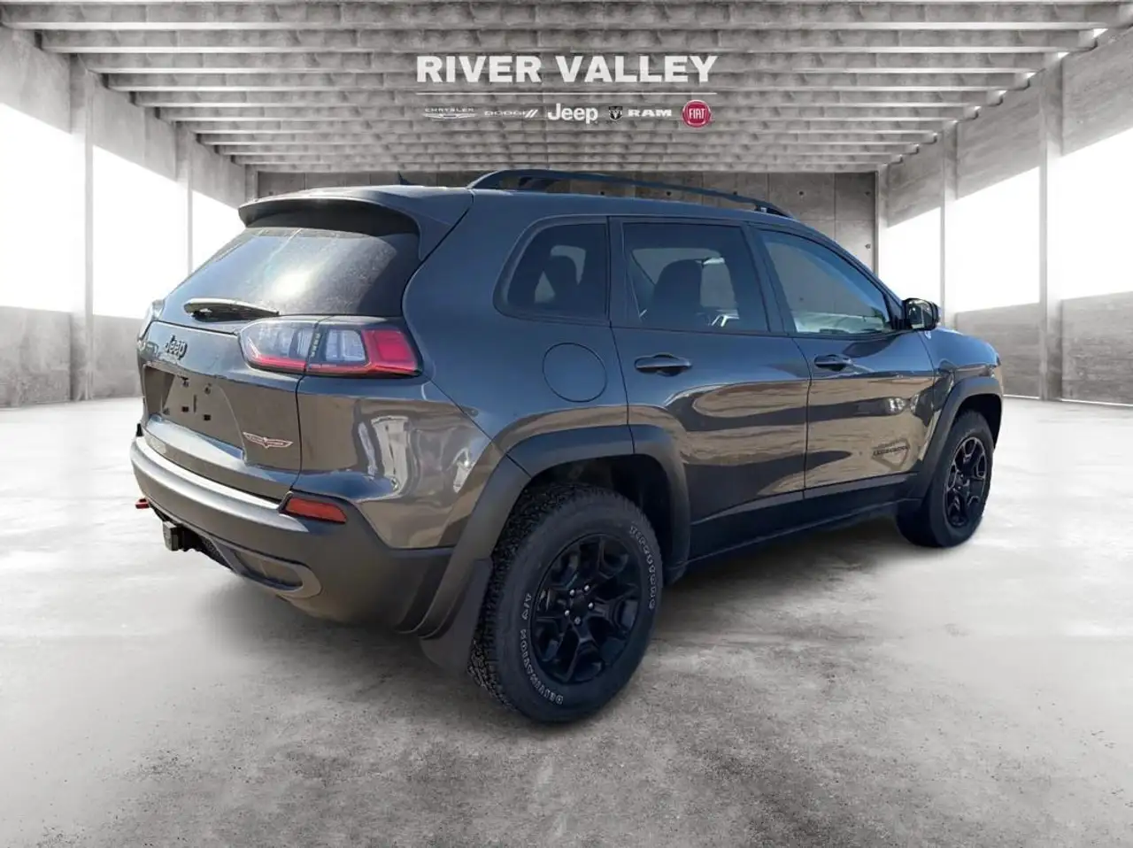 Jeep Cherokee снимка Jeep Cherokee