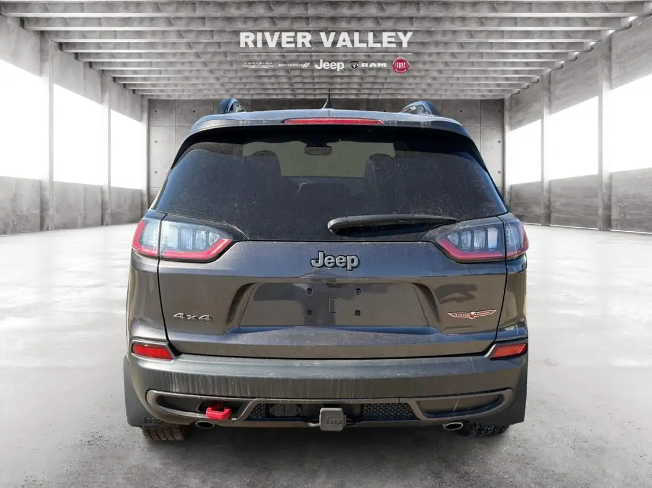 Jeep Cherokee снимка Jeep Cherokee