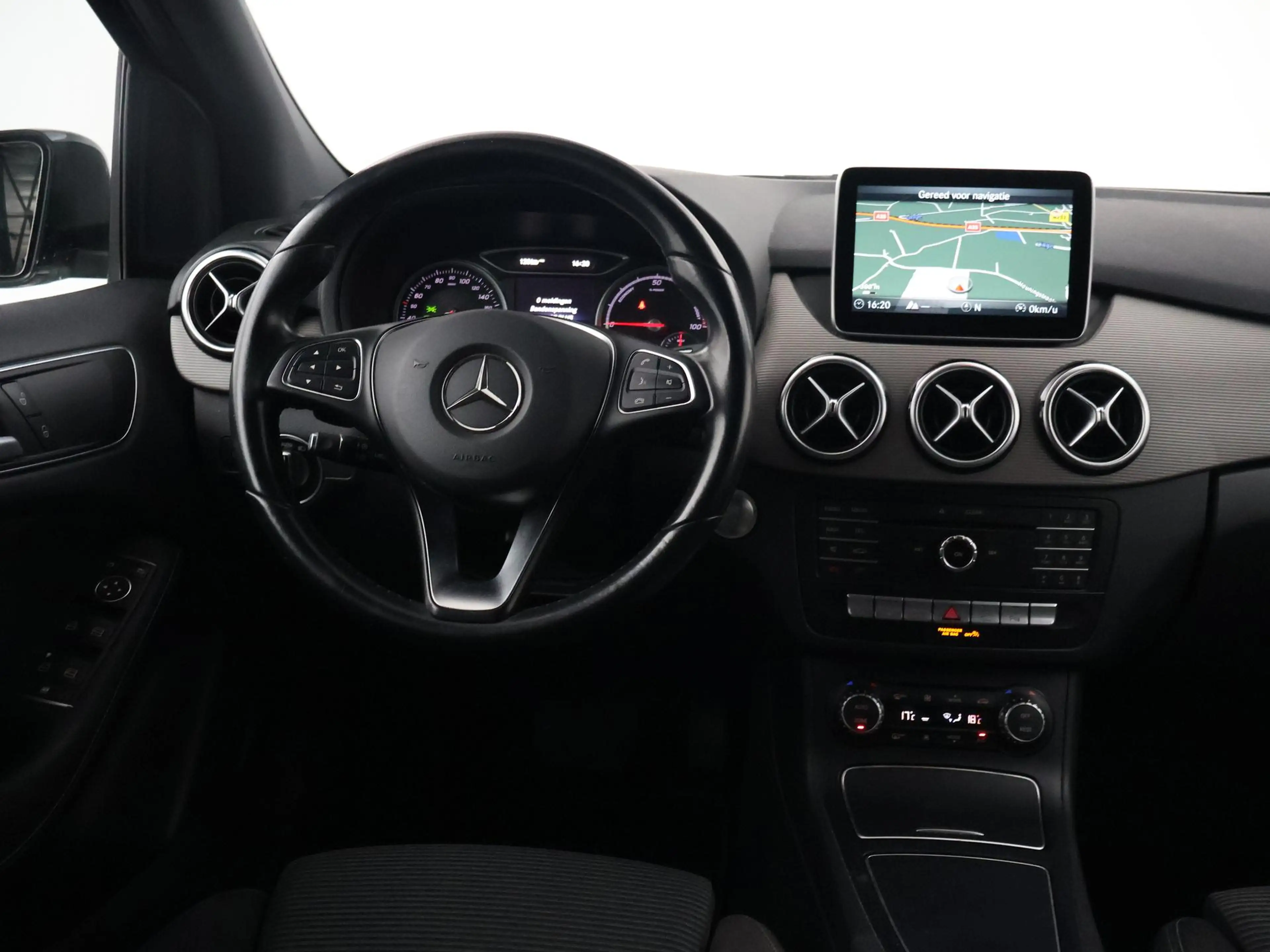 Mercedes-Benz B 250 250e 28 kWh VOLLEDIG ELEKTRISCH AUT. + LED | NAVIG — photo 3
