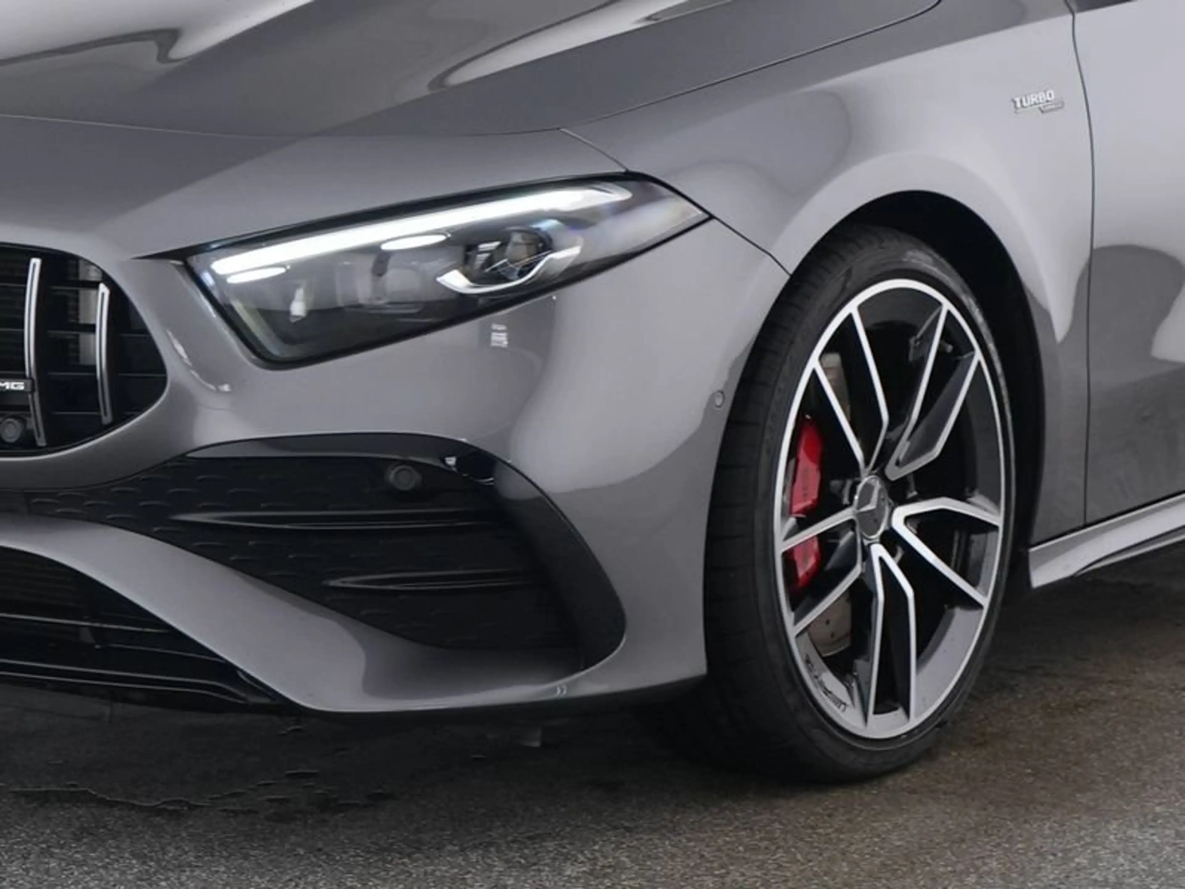 Mercedes-Benz A 35 AMG A35 AMG Prem MLED Perf.Sitze Burme Night 19"Memo — photo 3