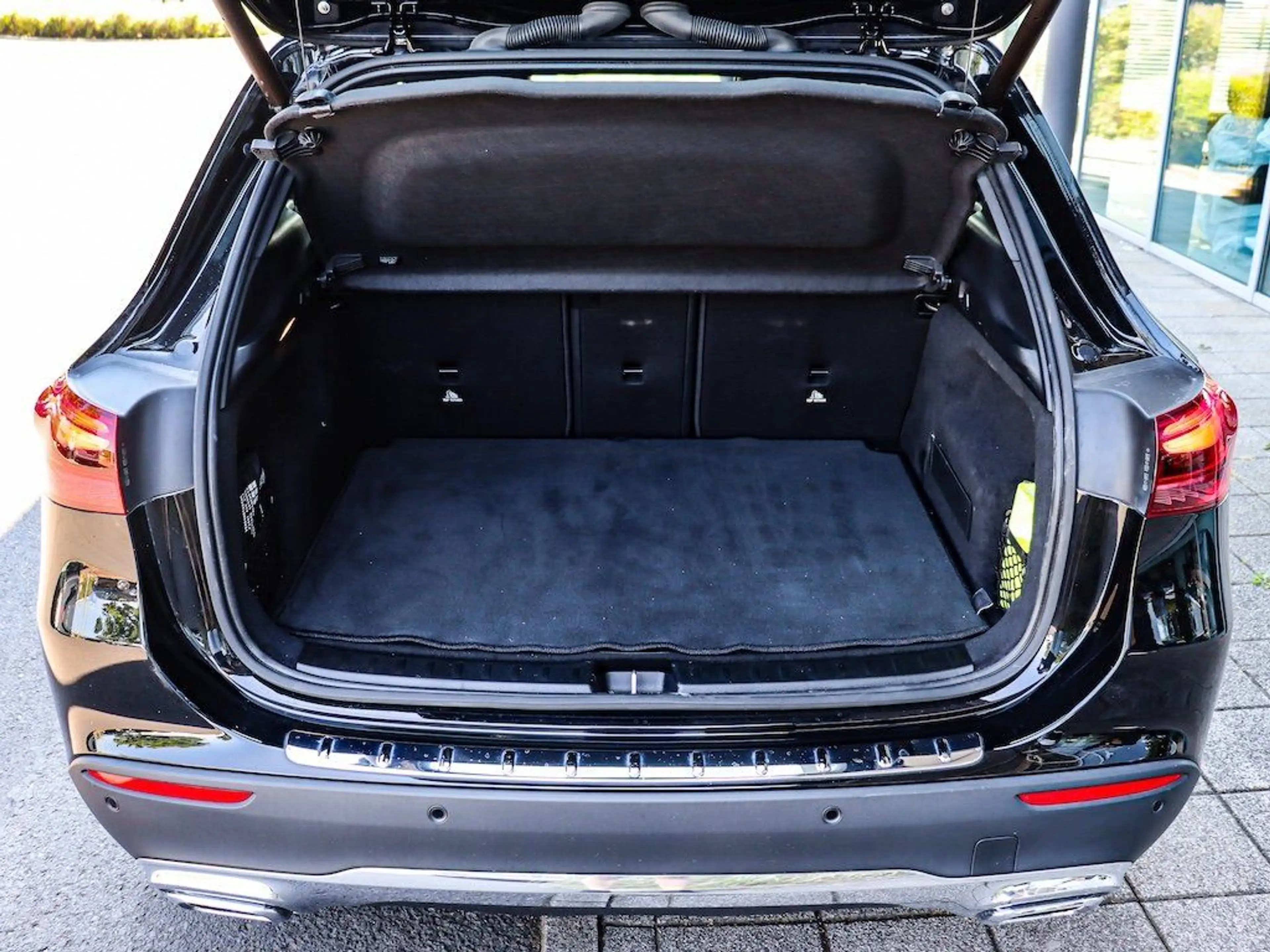Mercedes-Benz GLA 250 4Matic Progressive, Kamera, Multibeam — photo 5