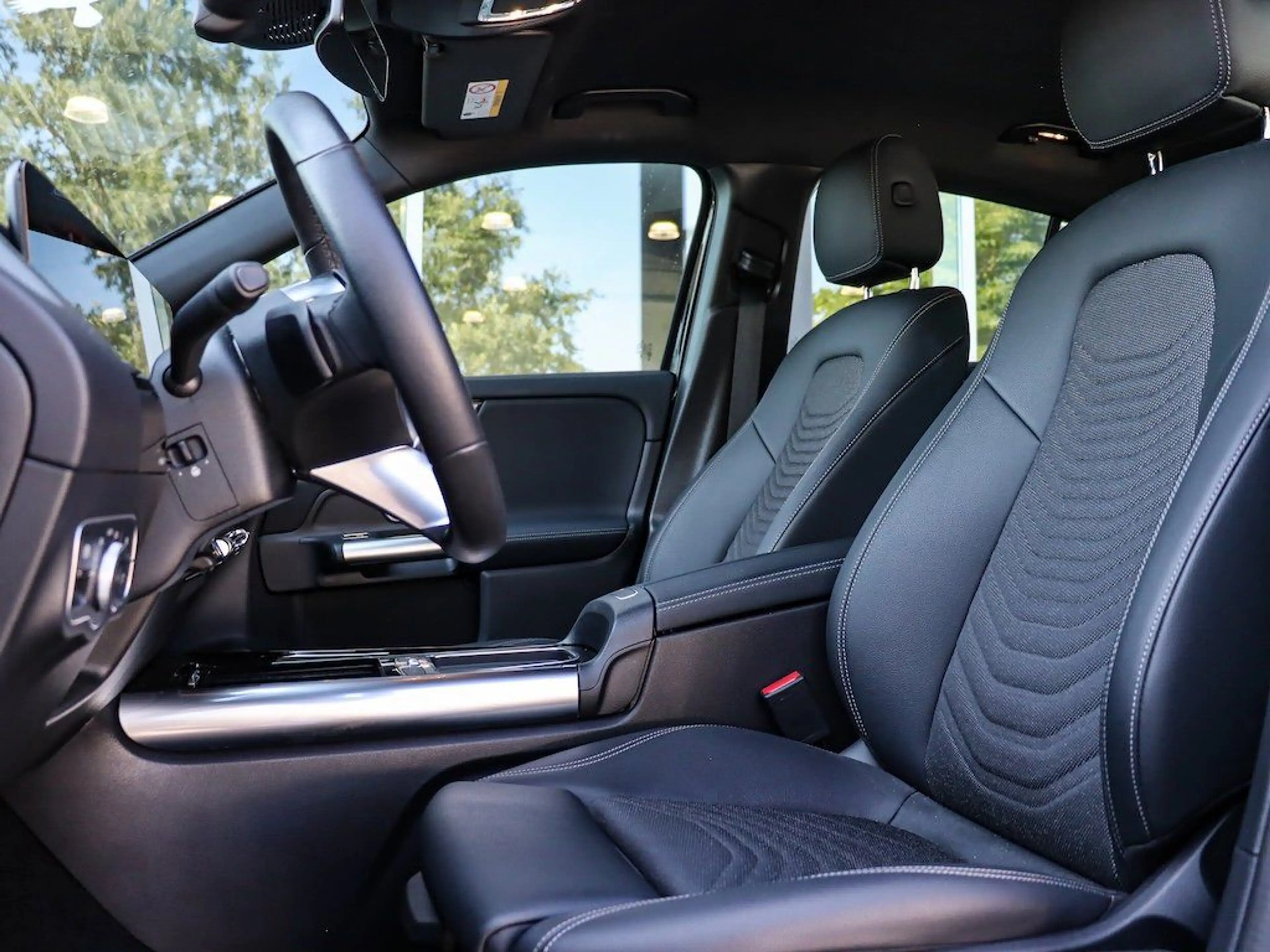 Mercedes-Benz GLA 250 4Matic Progressive, Kamera, Multibeam — photo 13