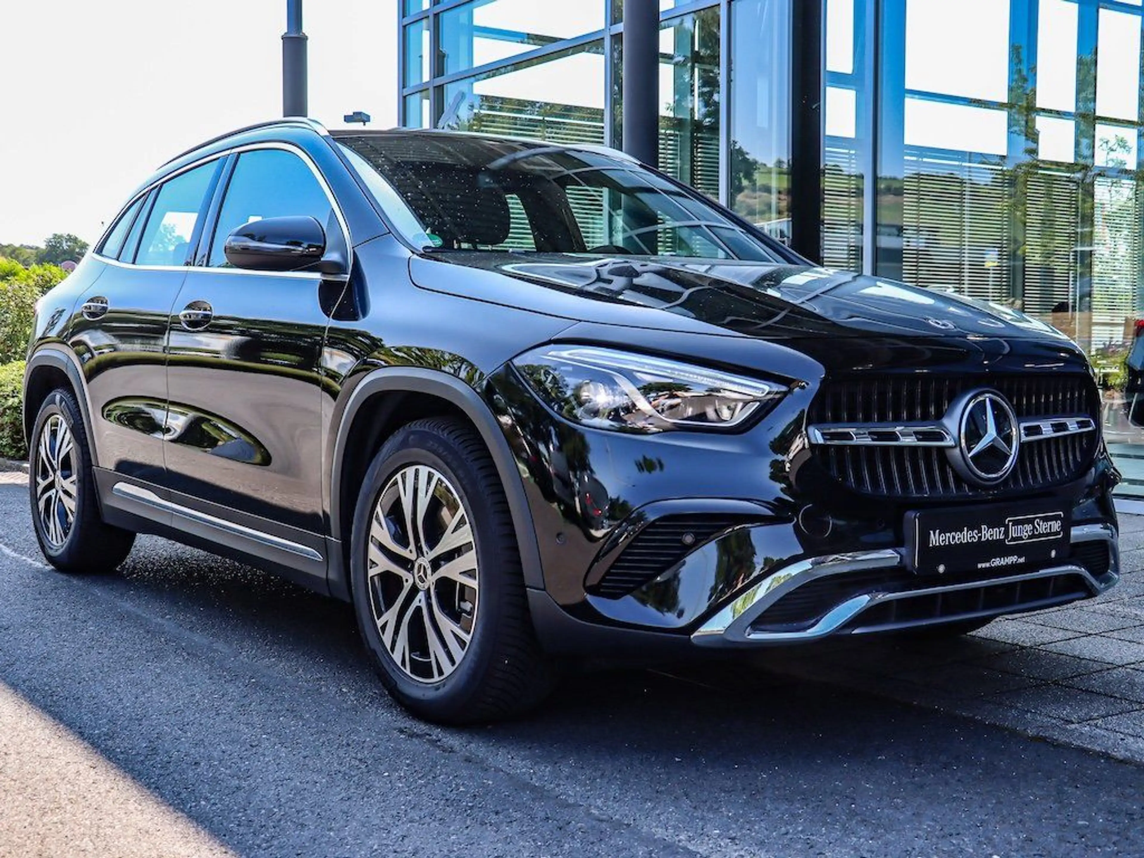 Mercedes-Benz GLA 250 4Matic Progressive, Kamera, Multibeam — photo 9