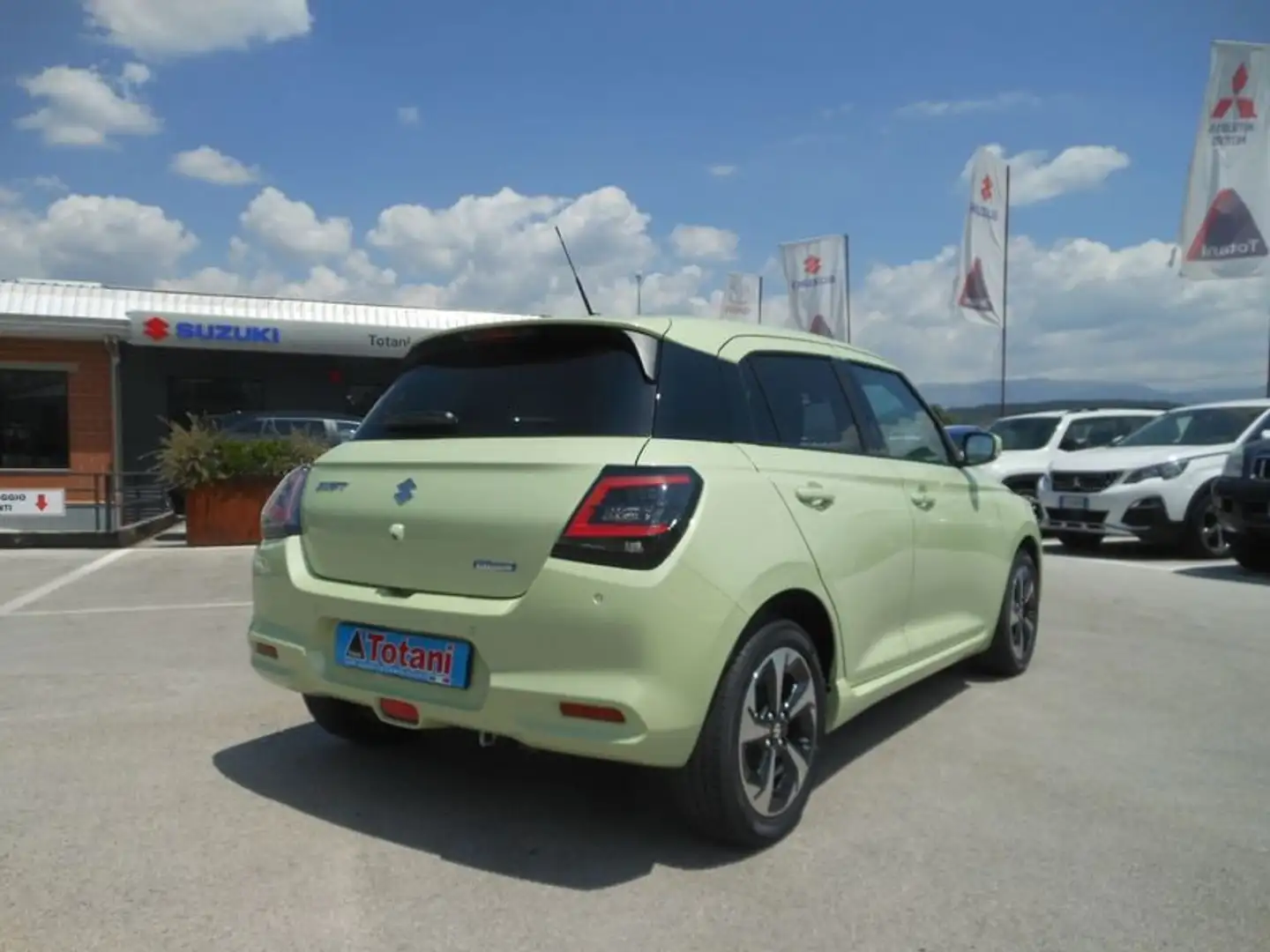 Suzuki Swift 1.2 Hybrid Top Verde - 2
