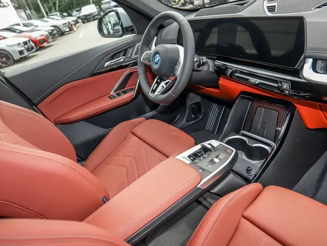 BMW X1 view 3