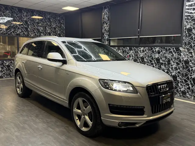 Audi Q7 3.0 tdi S-Line quattro 240cv tiptronic