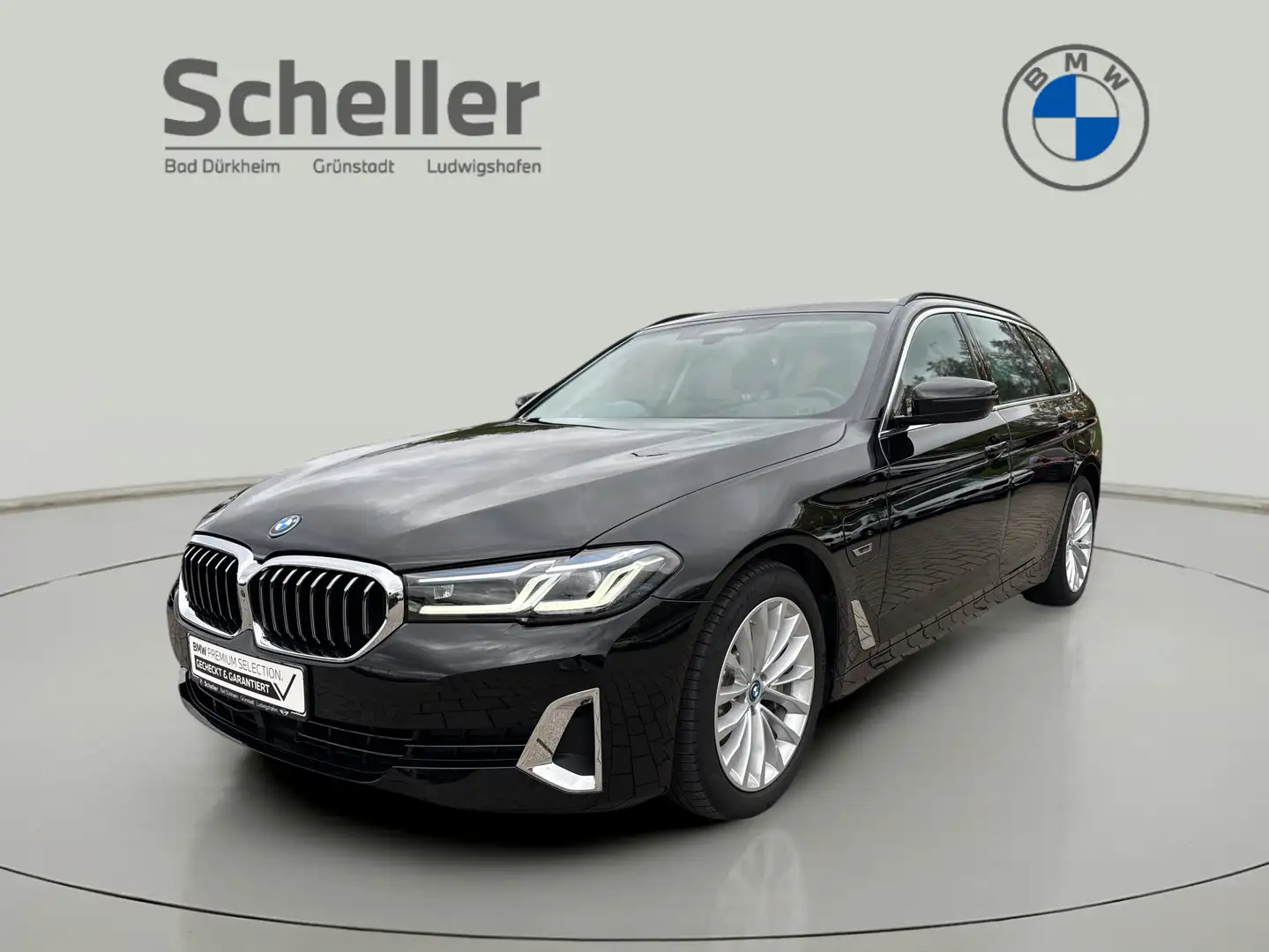 BMW 530 e Touring Luxury Line Head-Up HK HiFi RFK Schwarz - 1