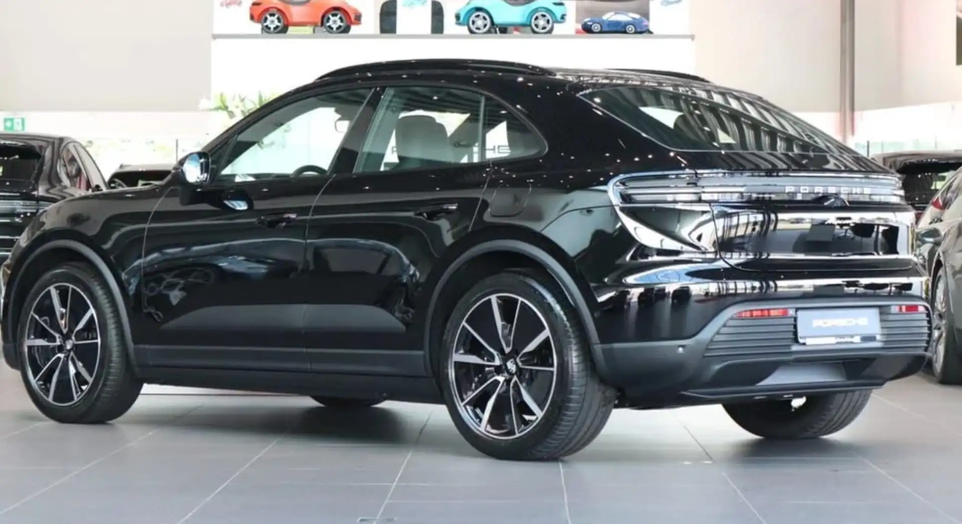 Porsche Macan Electric Panorama Nero - 2