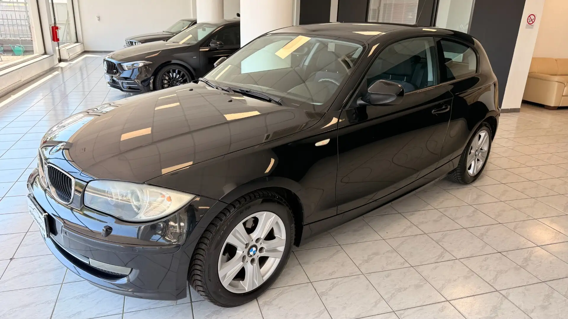 BMW 120 120d cat 3 porte Futura DPF Noir - 1